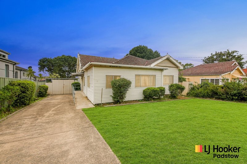 16 Mount Avenue, Roselands NSW 2196