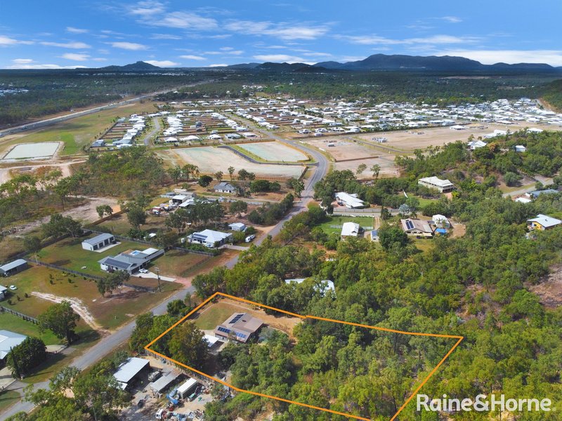 Photo - 16 Mount Kulburn Drive, Jensen QLD 4818 - Image 13