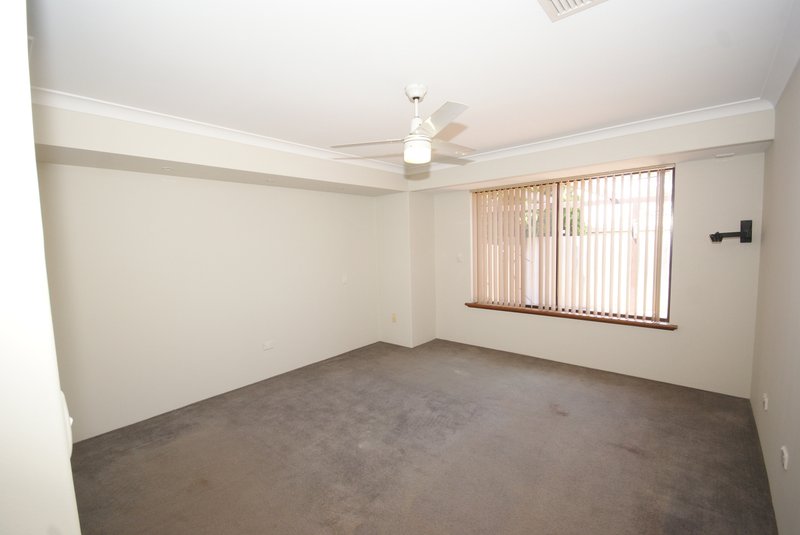 Photo - 16 Mudlark Way, Yangebup WA 6164 - Image 10