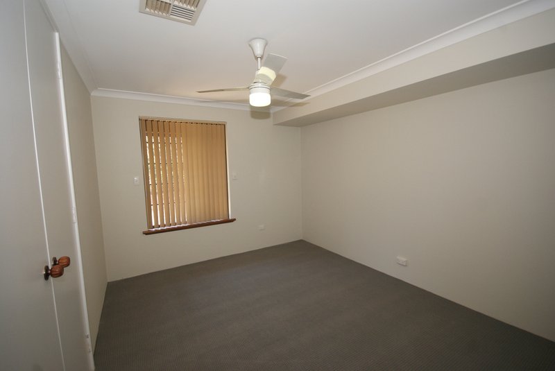 Photo - 16 Mudlark Way, Yangebup WA 6164 - Image 16