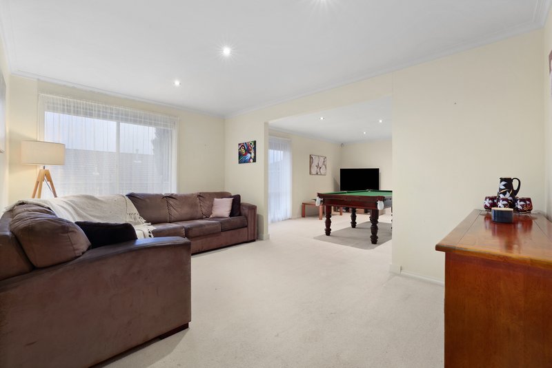 Photo - 16 Mudo Court, Rowville VIC 3178 - Image 3