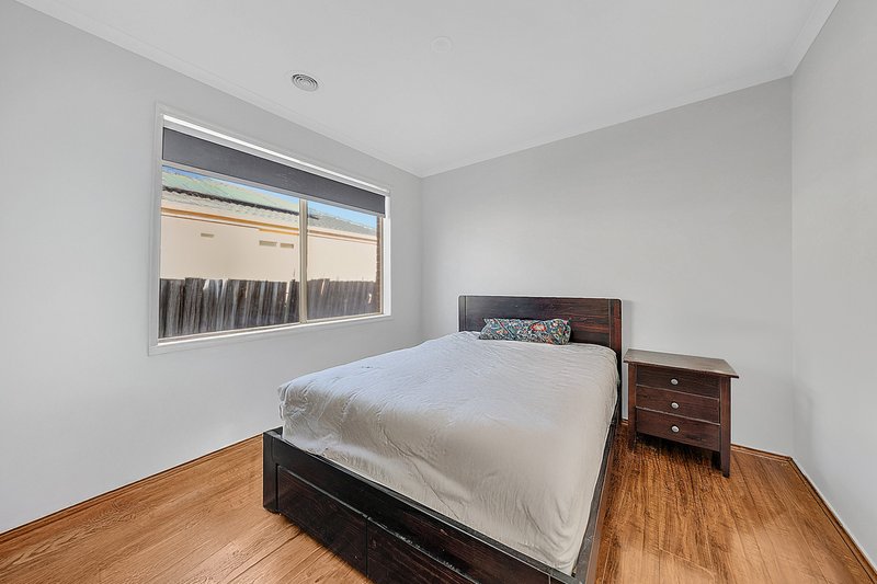 Photo - 16 Murchison Way, Thomastown VIC 3074 - Image 10