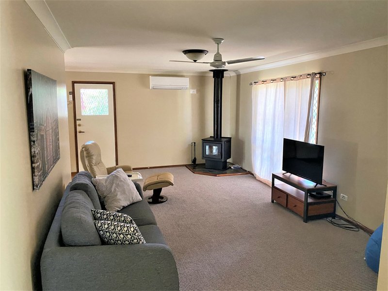 Photo - 16 Murray Parade, Kingaroy QLD 4610 - Image 2