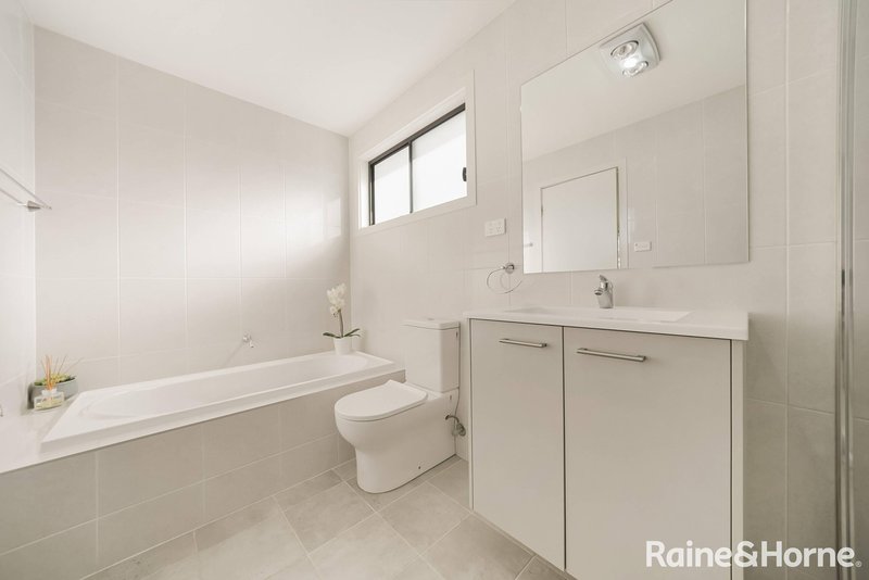 Photo - 16 Mustang Avenue, Box Hill NSW 2765 - Image 8