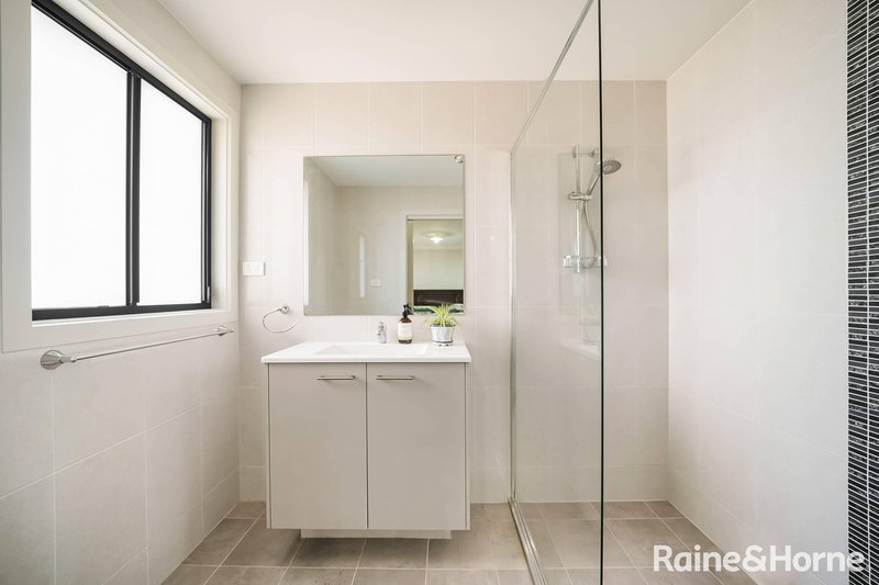 Photo - 16 Mustang Avenue, Box Hill NSW 2765 - Image 9
