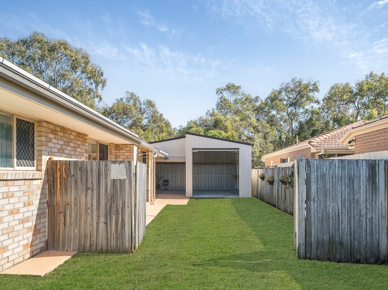 Photo - 16 Myora Place, Sandstone Point QLD 4511 - Image 2