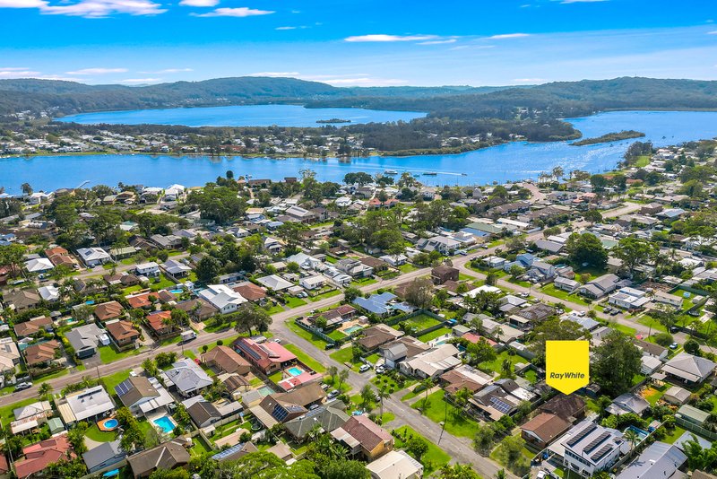 16 Myrtle Road, Empire Bay NSW 2257