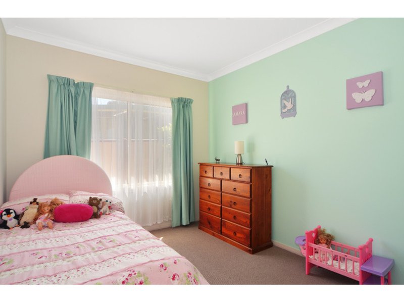 Photo - 16 Nadine Street, Sanctuary Point NSW 2540 - Image 10