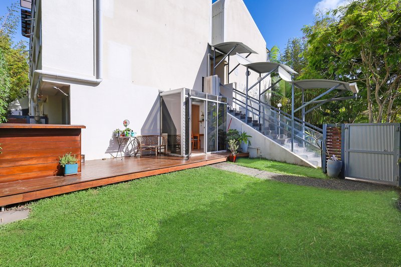 Photo - 1/6 Nalla Court, Palm Beach QLD 4221 - Image 10