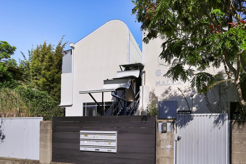 Photo - 1/6 Nalla Court, Palm Beach QLD 4221 - Image 11