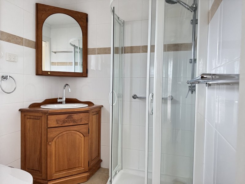Photo - 16 Nantilla Crescent, Werribee VIC 3030 - Image 4