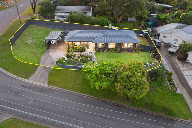 Photo - 16 Narraport Crescent, Beenleigh QLD 4207 - Image 3