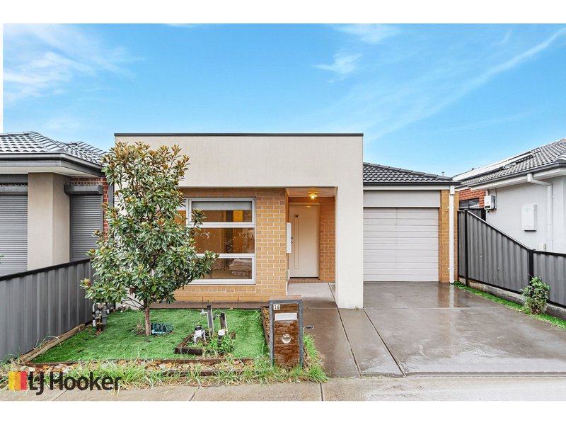 Photo - 16 Natural Drive, Craigieburn VIC 3064 - Image 2