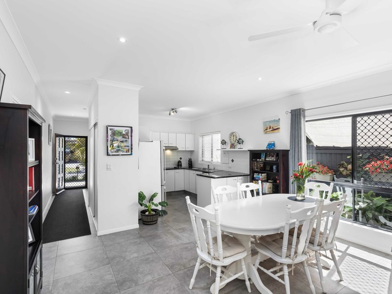 Photo - 16 Nebo Street, Caloundra West QLD 4551 - Image 2