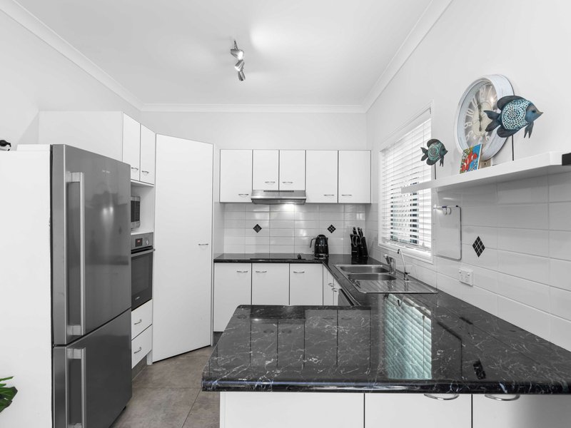 Photo - 16 Nebo Street, Caloundra West QLD 4551 - Image 4