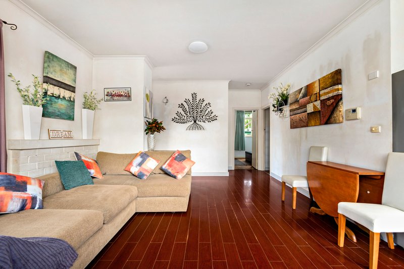 Photo - 16 Neville Avenue, Seaford VIC 3198 - Image 3
