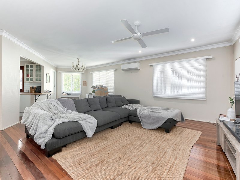 Photo - 16 Nevin Street, Aspley QLD 4034 - Image 4