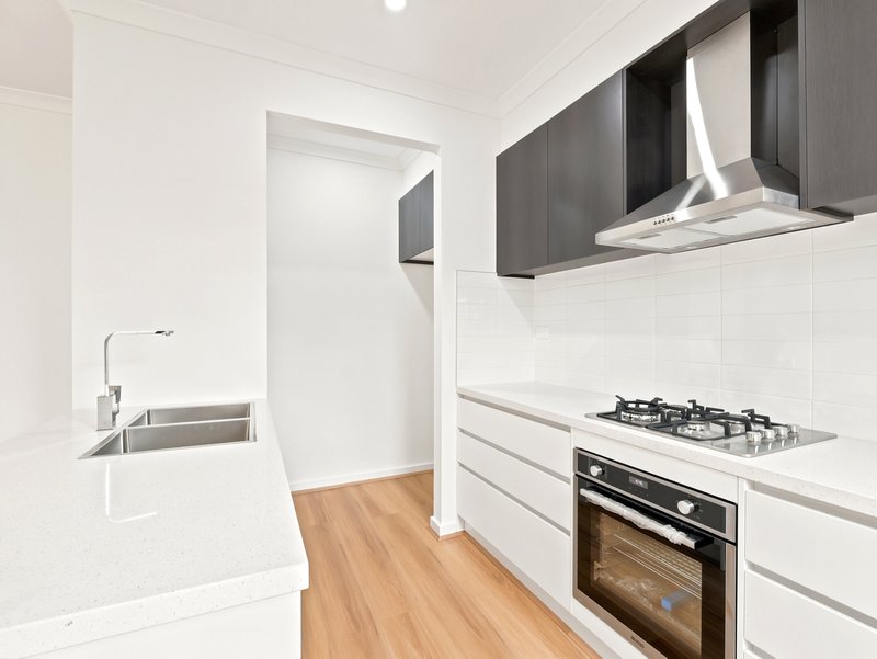 Photo - 16 Newcastle Road, Rockbank VIC 3335 - Image 6