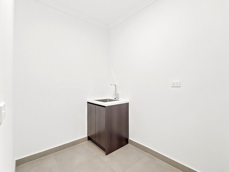Photo - 16 Newcastle Road, Rockbank VIC 3335 - Image 17