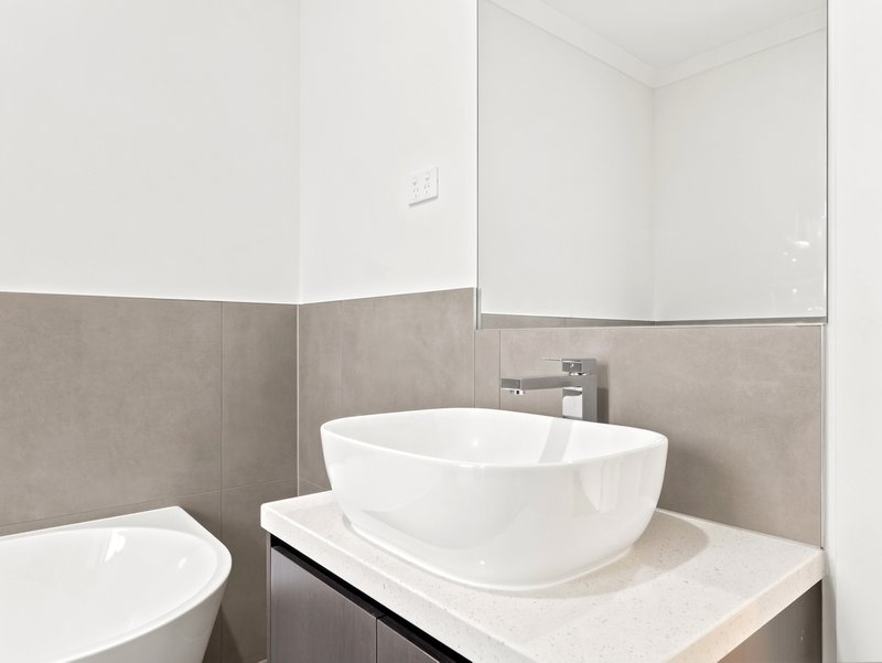 Photo - 16 Newcastle Road, Rockbank VIC 3335 - Image 23
