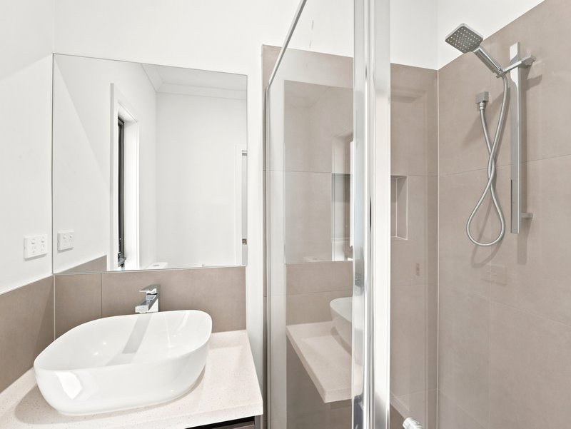 Photo - 16 Newcastle Road, Rockbank VIC 3335 - Image 24
