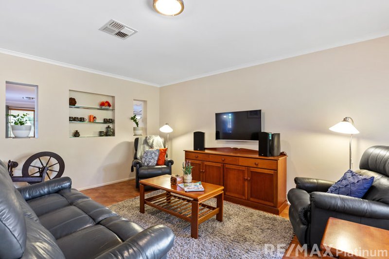 Photo - 16 Ngungun Parade, Narangba QLD 4504 - Image 2