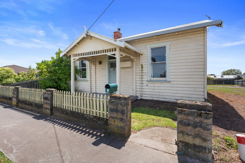 16 Nicholls Street, Devonport TAS 7310