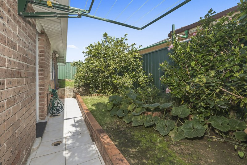 Photo - 16 Nimbin Avenue, Hoxton Park NSW 2171 - Image 11