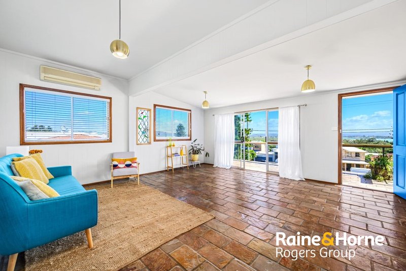 Photo - 16 Northcote Avenue, Swansea Heads NSW 2281 - Image 3