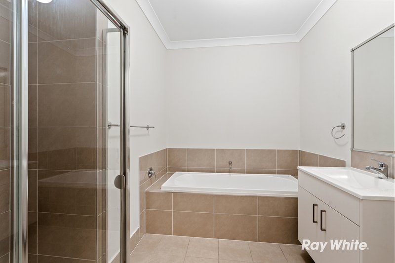 Photo - 16 Northview Street (Grantham Farm) , Riverstone NSW 2765 - Image 6