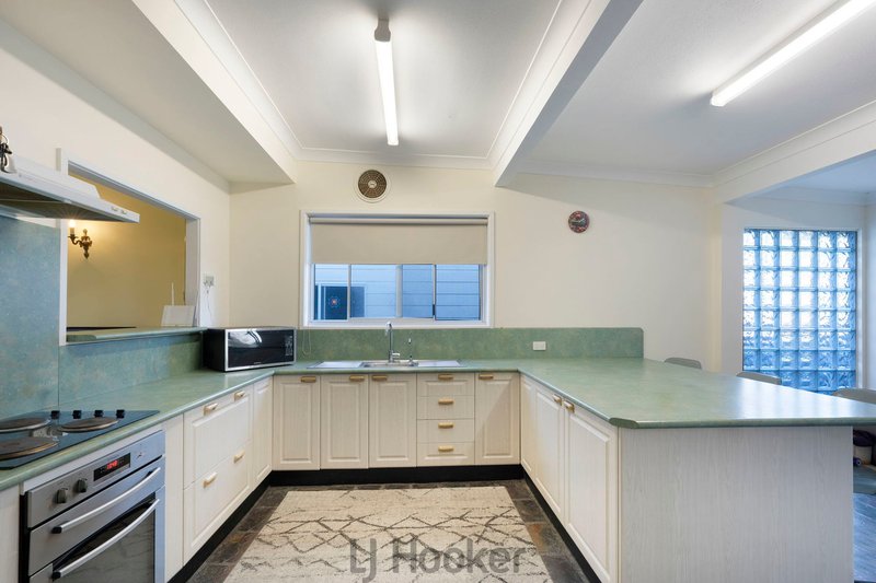 Photo - 16 Nott Street, Warners Bay NSW 2282 - Image 11