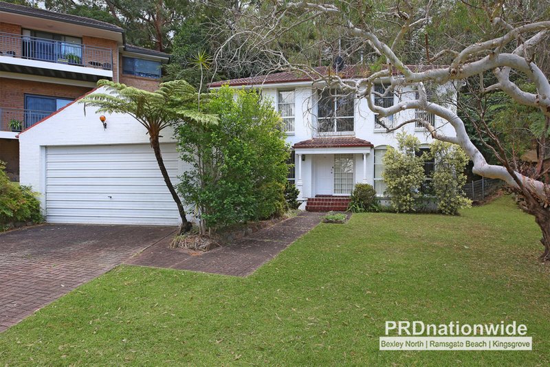 16 Oak Street, Lugarno NSW 2210