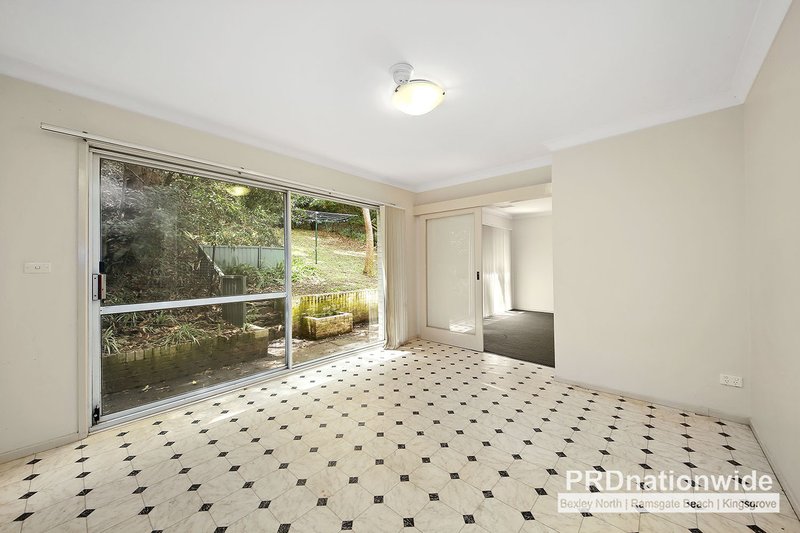 Photo - 16 Oak Street, Lugarno NSW 2210 - Image 5