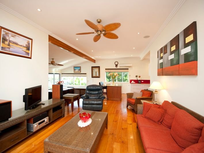 Photo - 16 Oaka Lane, Gladstone Central QLD 4680 - Image 4