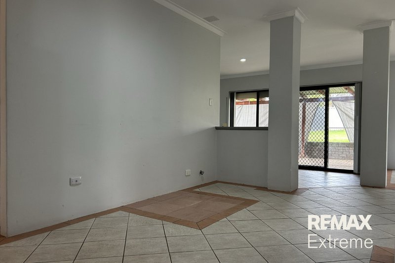 Photo - 16 Oakleaf Circle, Mirrabooka WA 6061 - Image 5
