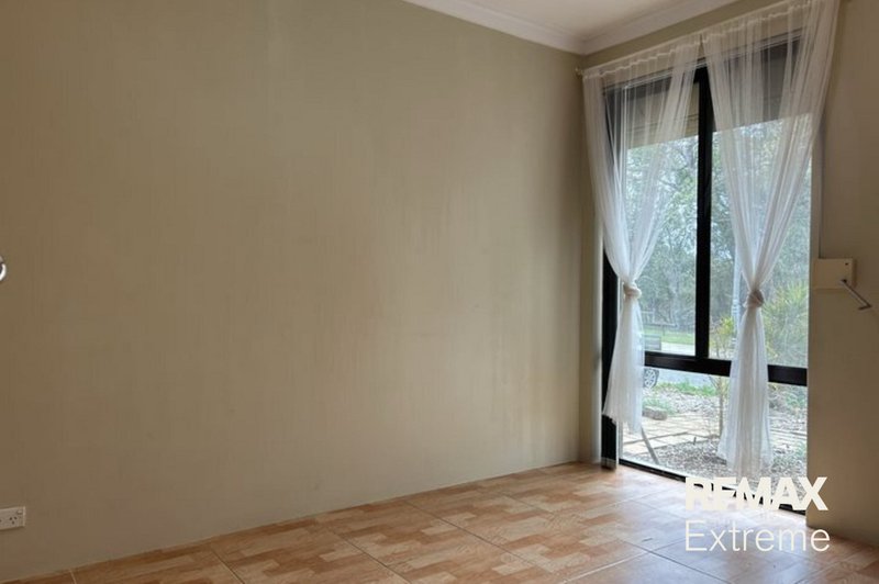 Photo - 16 Oakleaf Circle, Mirrabooka WA 6061 - Image 12
