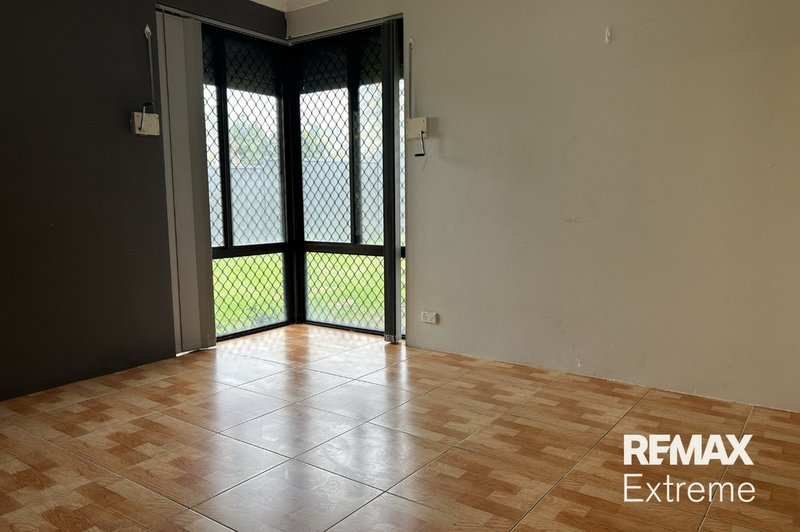 Photo - 16 Oakleaf Circle, Mirrabooka WA 6061 - Image 14