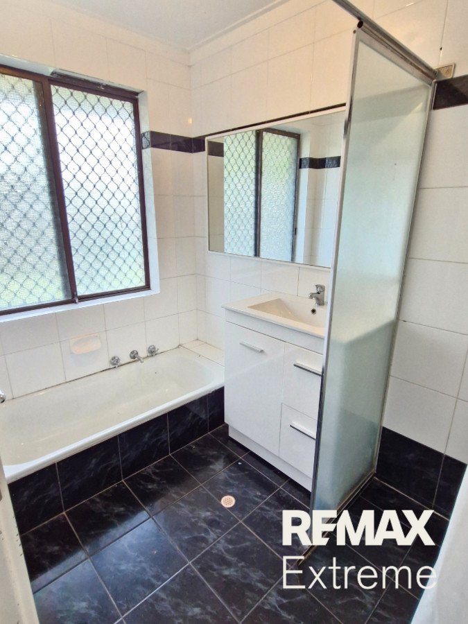Photo - 16 Oakleaf Circle, Mirrabooka WA 6061 - Image 16