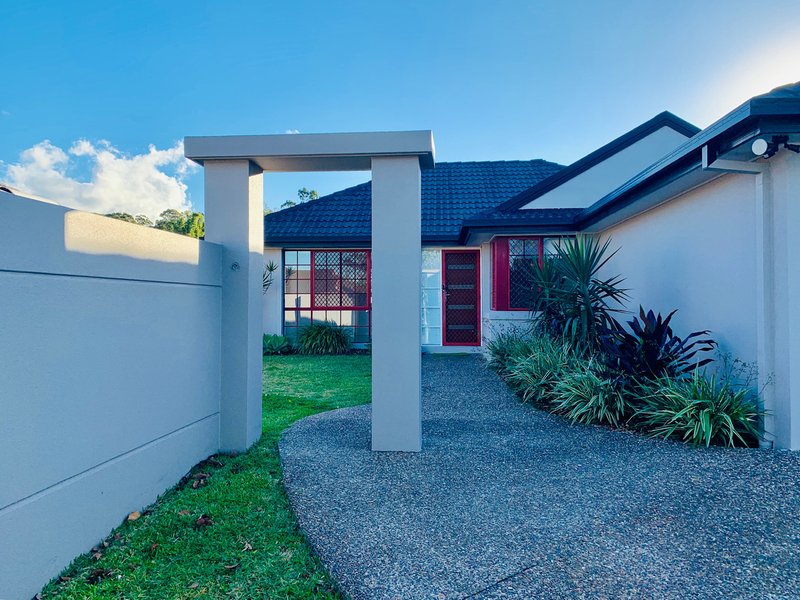 Photo - 16 Oasis Crescent, Elanora QLD 4221 - Image 14