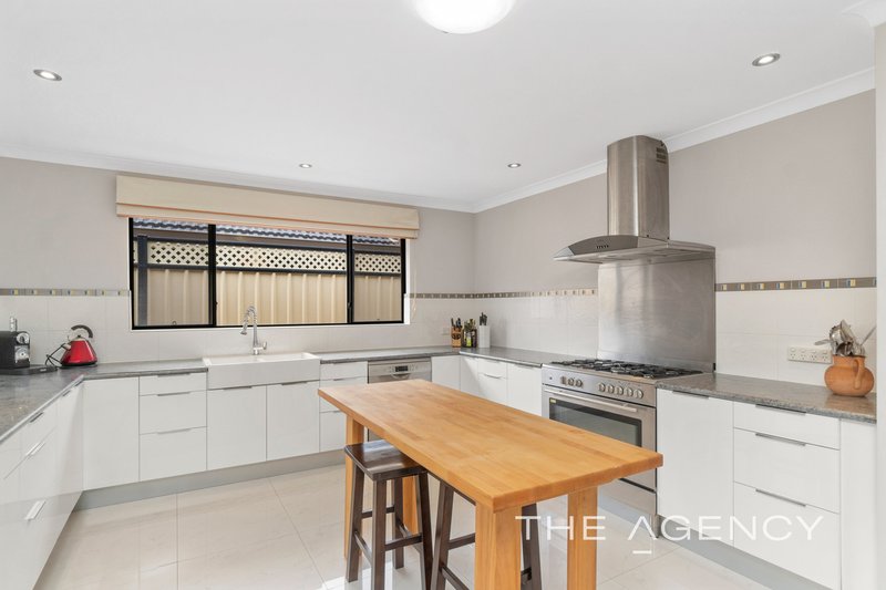 16 Observatory Drive, Clarkson WA 6030