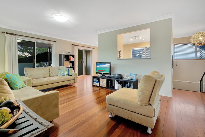 Photo - 16 Oceanic Street, Wellington Point QLD 4160 - Image 7