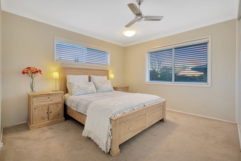 Photo - 16 Oceanic Street, Wellington Point QLD 4160 - Image 10