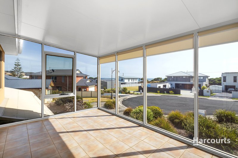 Photo - 16 Oceanside Boulevard, Sulphur Creek TAS 7316 - Image 3