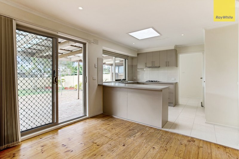 Photo - 16 Odessa Avenue, Keilor Downs VIC 3038 - Image 4