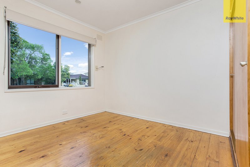 Photo - 16 Odessa Avenue, Keilor Downs VIC 3038 - Image 6