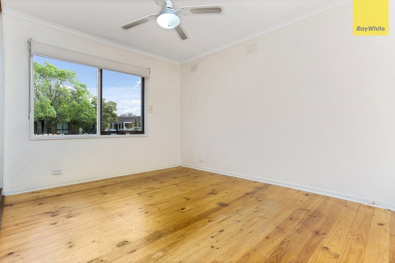Photo - 16 Odessa Avenue, Keilor Downs VIC 3038 - Image 8