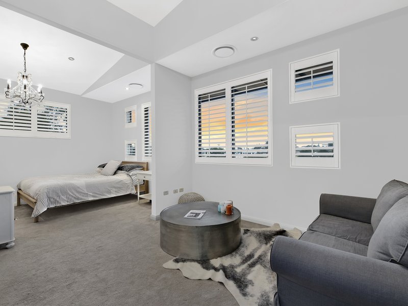 Photo - 16 Ogilvie Street, Terrigal NSW 2260 - Image 16