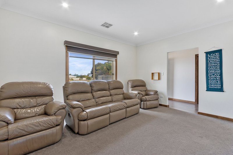 Photo - 16 Old Horse Tramway Court, Moonta Bay SA 5558 - Image 10