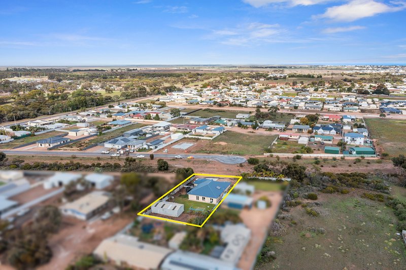 Photo - 16 Old Horse Tramway Court, Moonta Bay SA 5558 - Image 22