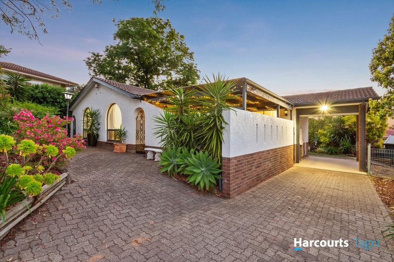 16 Opie Street, Aberfoyle Park SA 5159